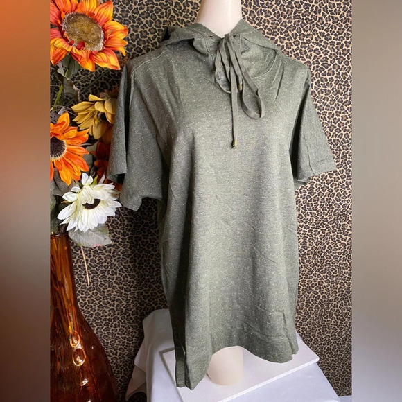 🌴3/$30🌴DOE & RAE Olive Green Marble Lace-Up Neck Short Sleeve Hooded Top NWT - Picture 4 of 12